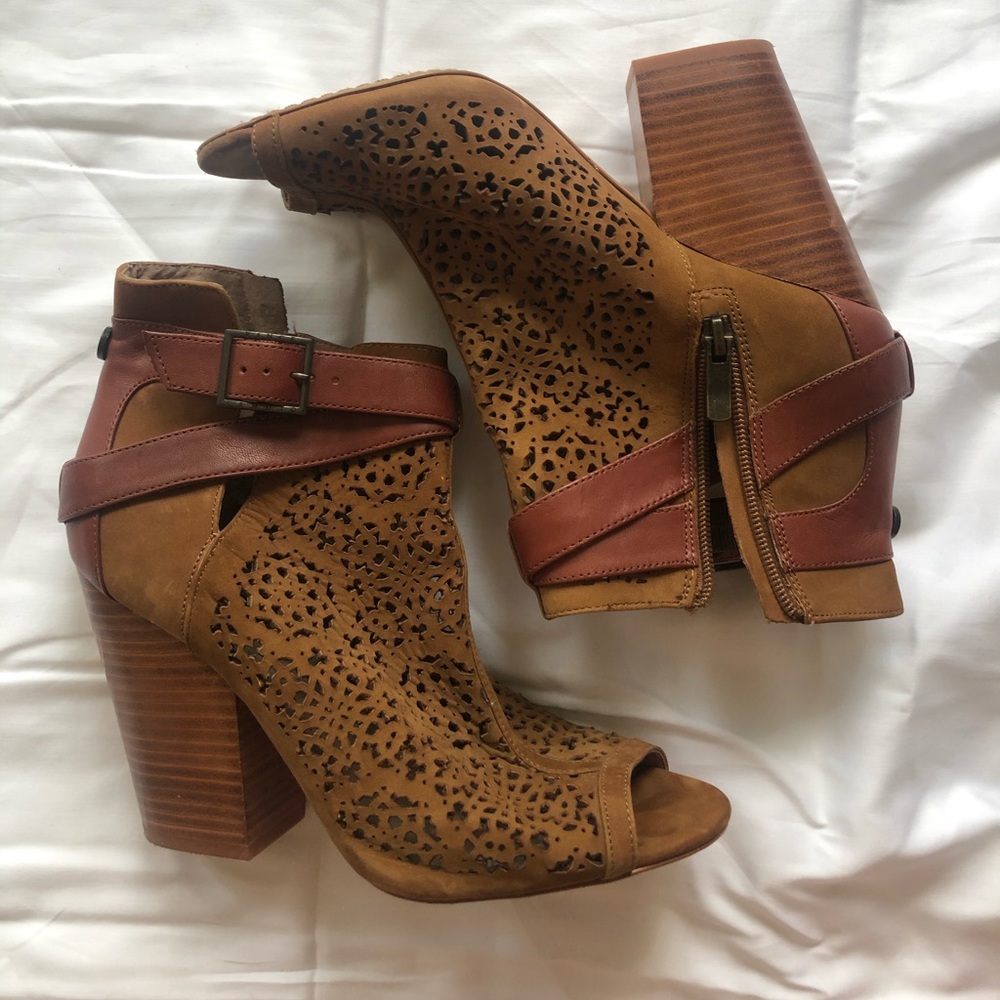 Dolce Vita bootie